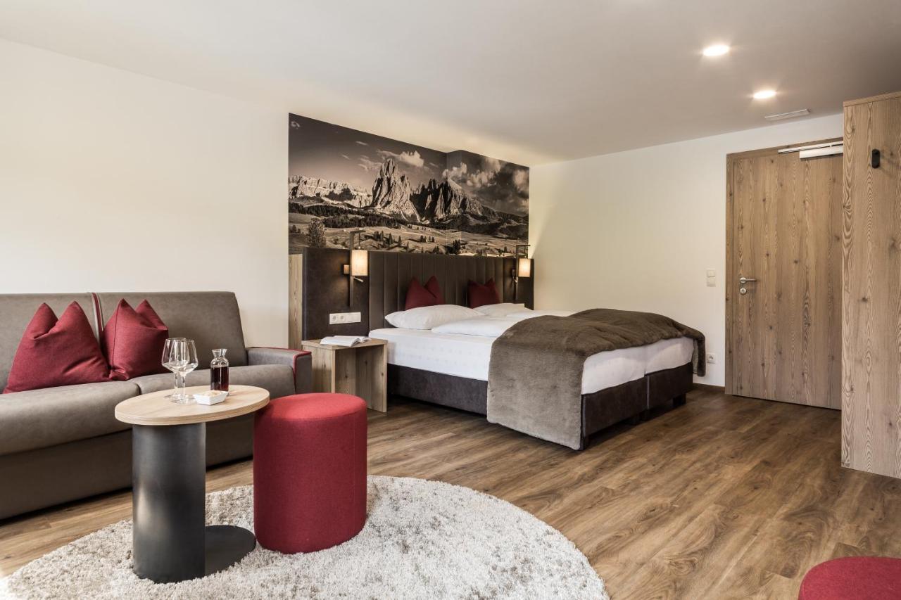 Hotel Zum Loewen - Al Leone Meltina Eksteriør billede
