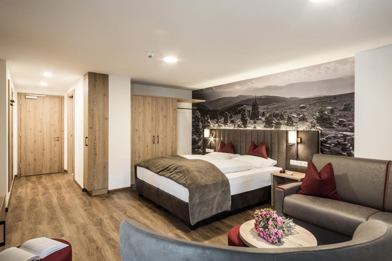 Hotel Zum Loewen - Al Leone Meltina Eksteriør billede