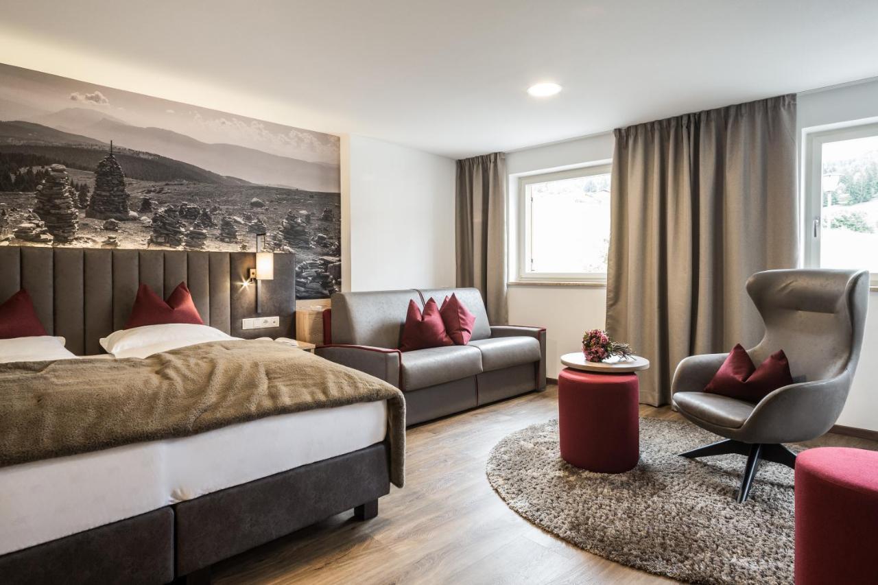Hotel Zum Loewen - Al Leone Meltina Eksteriør billede