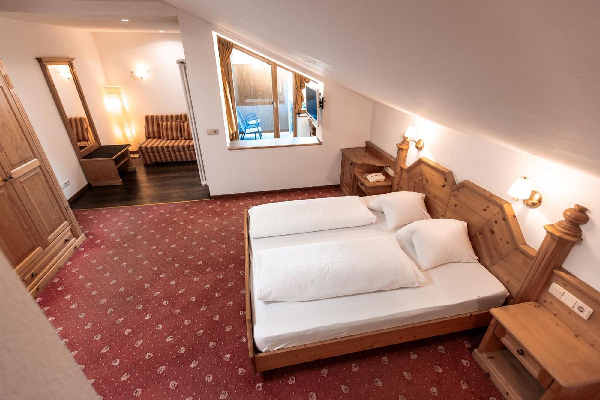 Hotel Zum Loewen - Al Leone Meltina Eksteriør billede