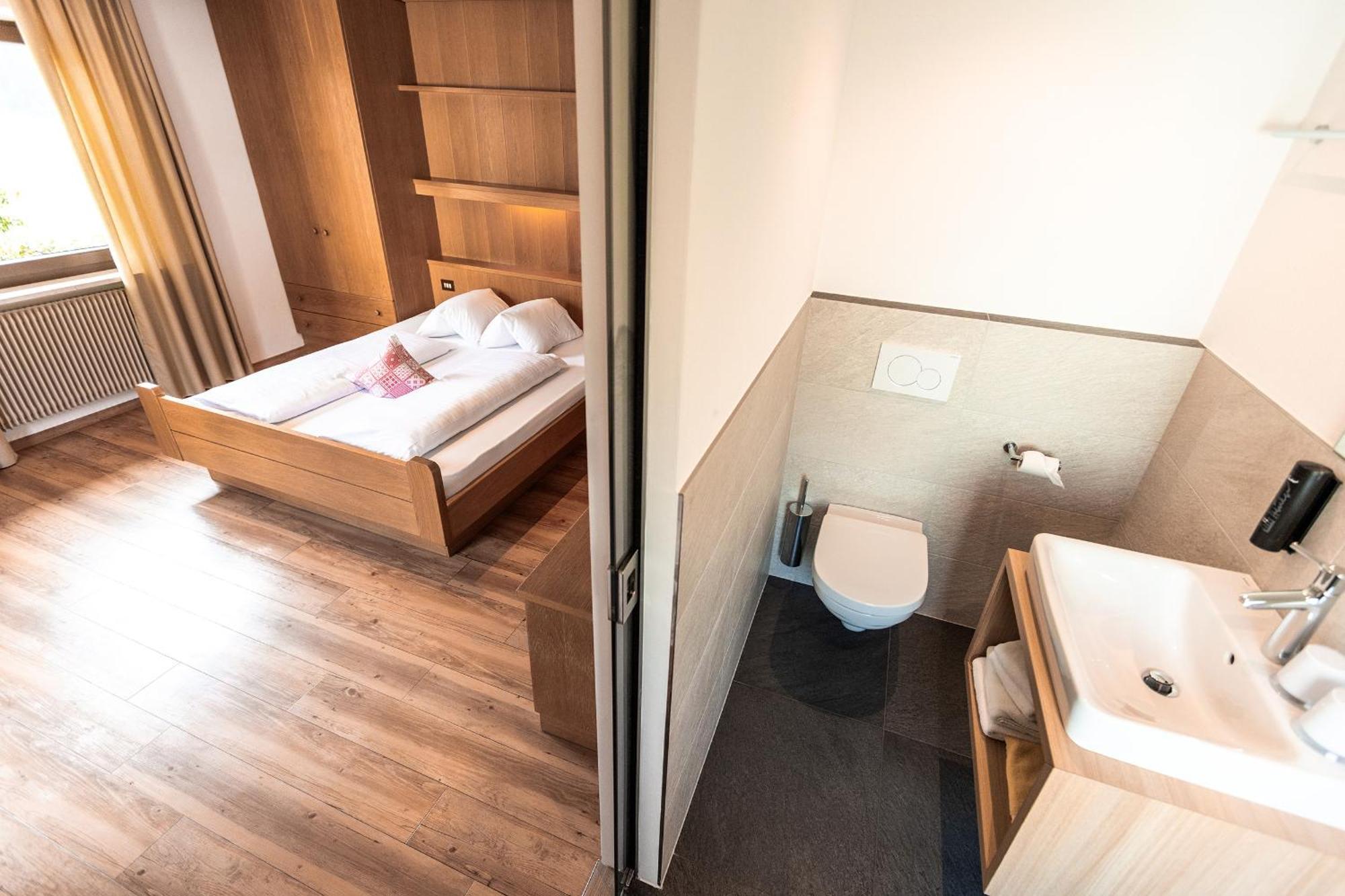 Hotel Zum Loewen - Al Leone Meltina Eksteriør billede